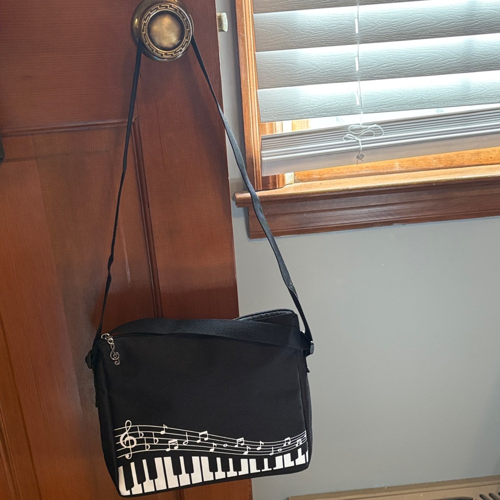 Black and White Music Note Shoulder Bag - Picture 3 of 6
